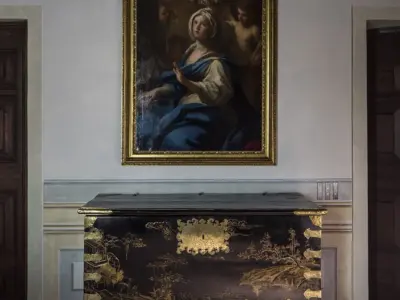 Villa Balbiano luxury exclusive property villa private residence Durini best interiors service blue suite bedroom Coromandel Chinese chest Saint Cecilia painting