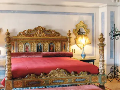 Villa Balbiano Red Suite bedroom second floor