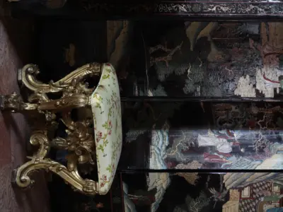 Villa Balbiano luxury property Lake Como Milan Italy classic best interiors exquisite suites bedrooms lavish decor decoraion impecable service frescos