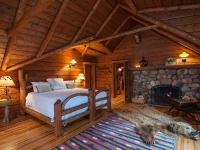 Main Lodge bedroom