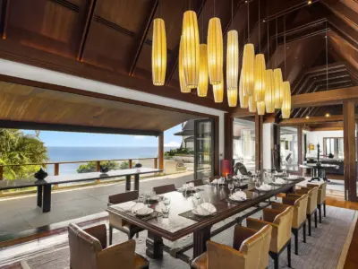 20 Villa Aye Phuket Dining Area