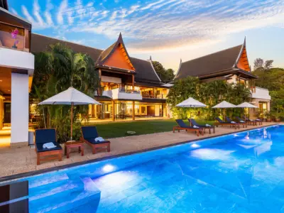 91 Villa Aye Phuket By Night