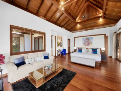 18 Villa Varya Master Bedroom 1