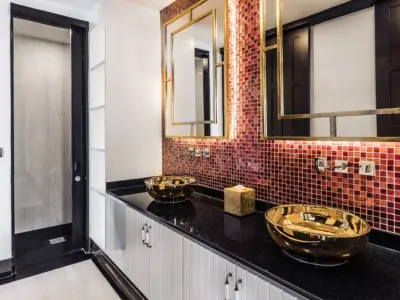 12 Guest Bedroom One 4