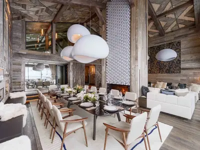 Chalet Elan salle a manger cheminee