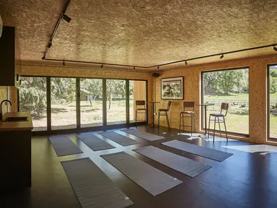 ER Zen Den Yoga Low Res