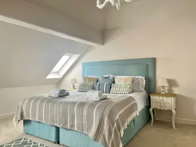 PHOTO 2023 04 21 16 22 46 jpg