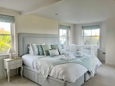 PHOTO 2023 04 21 16 23 30 jpg