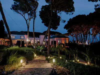 REF 001 15 BR BEACHFRONT VILLA 104