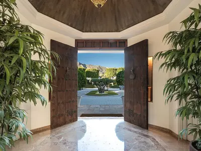 REF 001 15 BR BEACHFRONT VILLA 110