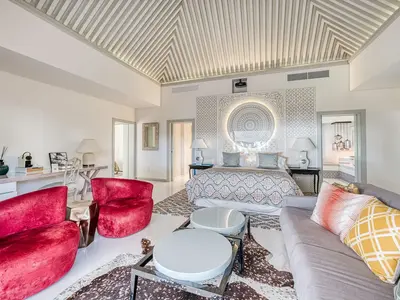 REF 001 15 BR BEACHFRONT VILLA 122