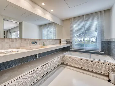 REF 001 15 BR BEACHFRONT VILLA 130