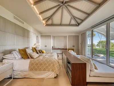 REF 001 15 BR BEACHFRONT VILLA 139