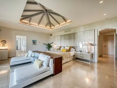 REF 001 15 BR BEACHFRONT VILLA 163