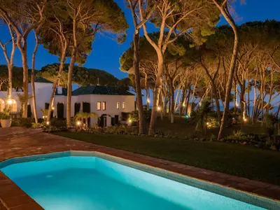 REF 001 15 BR BEACHFRONT VILLA 27