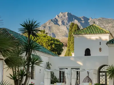 REF 001 15 BR BEACHFRONT VILLA 32