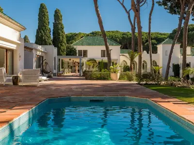 REF 001 15 BR BEACHFRONT VILLA 57