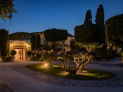 REF 001 15 BR BEACHFRONT VILLA 6