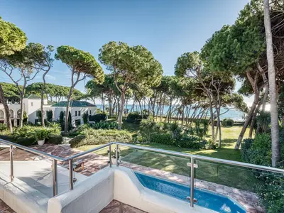 REF 001 15 BR BEACHFRONT VILLA 86