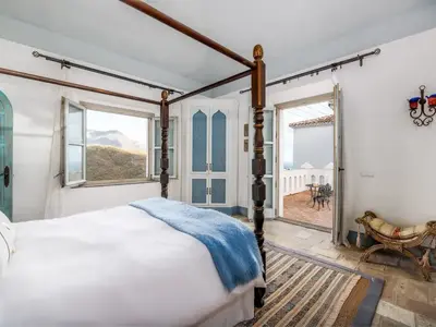 REF 005 6 BR HISTORIC LODGE 13