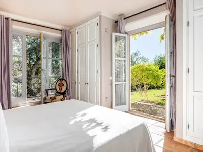 REF 005 6 BR HISTORIC LODGE 16