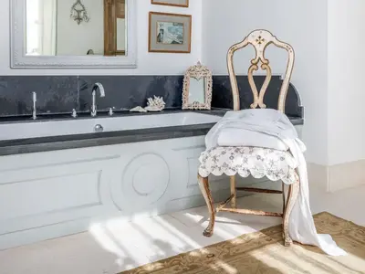 REF 005 6 BR HISTORIC LODGE 23