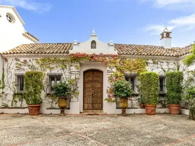 REF 005 6 BR HISTORIC LODGE 26