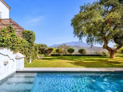 REF 005 6 BR HISTORIC LODGE 29