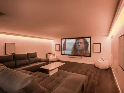 REF 009 6 BR BEACHFRONT VILLA 27